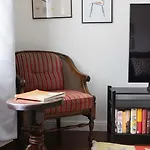 Premium 2-level On Rhine, Great Location Apartment *