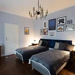 Premium 2-level On Rhine, Great Location Duisburg