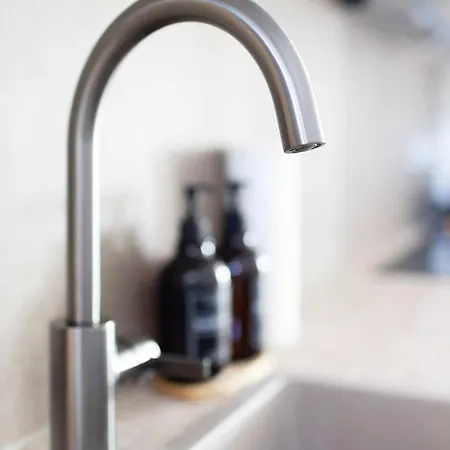 Premium 2-level On Rhine, Great Location Lejlighed *