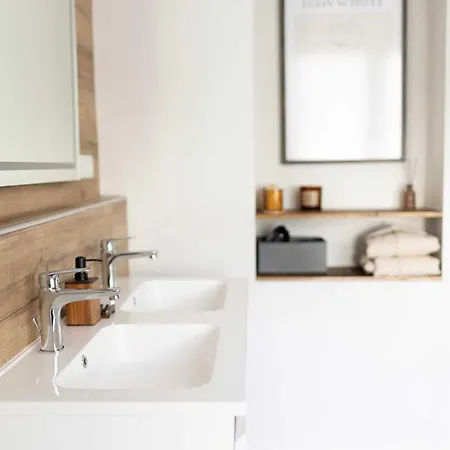 Premium 2-level On Rhine, Great Location * Duisburg