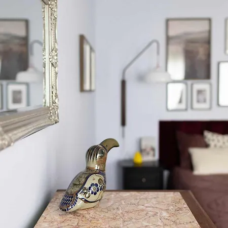 Premium 2-level On Rhine, Great Location Lejlighed *