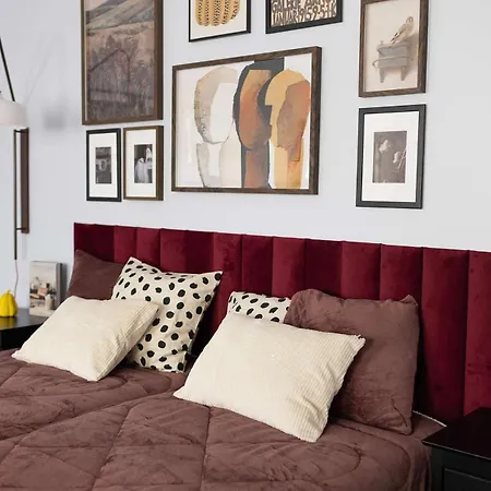 Premium 2-level On Rhine, Great Location *