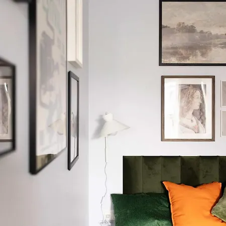 Premium 2-level On Rhine, Great Location Duisburg