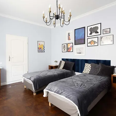 Premium 2-level On Rhine, Great Location Lejlighed