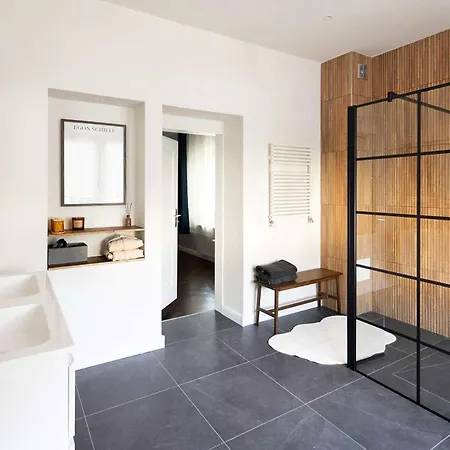 Premium 2-level On Rhine, Great Location Lejlighed *