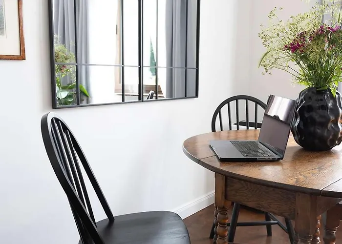 Premium 2-level On Rhine, Great Location Appartement Duisburg