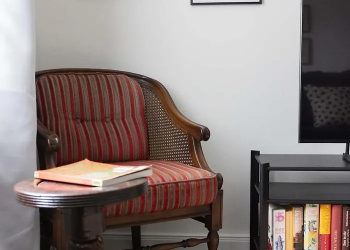 Premium 2-level On Rhine, Great Location Appartement *