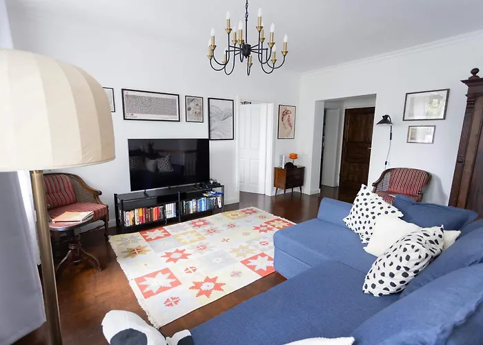 Premium 2-level On Rhine, Great Location *