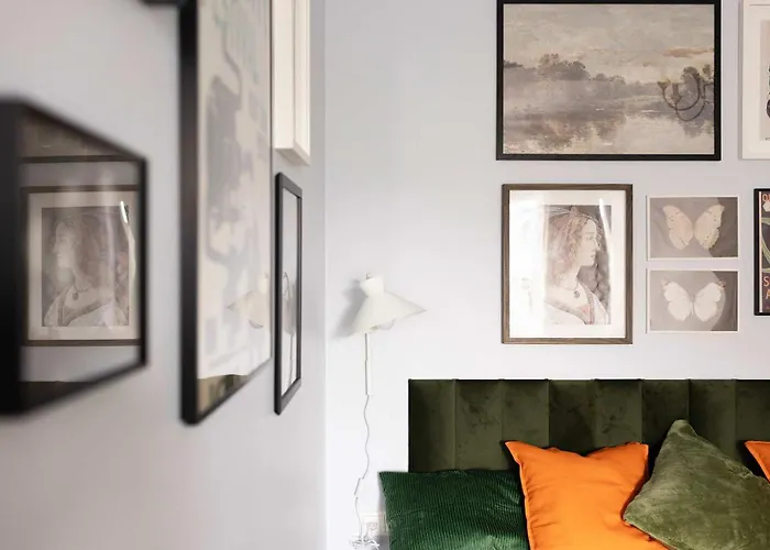 Premium 2-level On Rhine, Great Location Duisburg