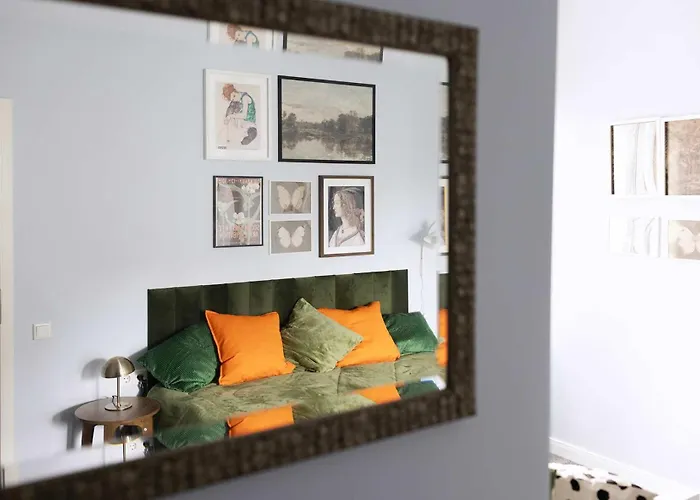 Premium 2-level On Rhine, Great Location