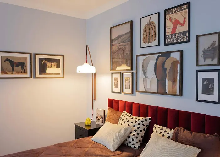 Premium 2-level On Rhine, Great Location Appartement