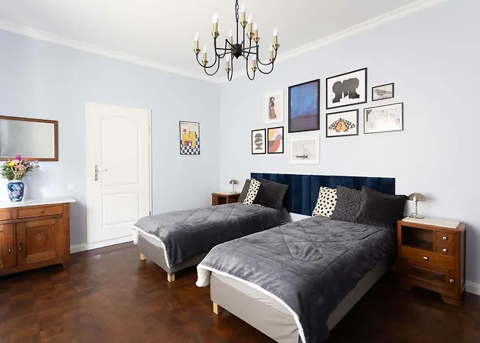 Premium 2-level On Rhine, Great Location Appartement