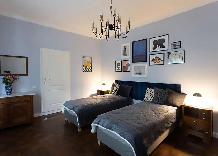 Premium 2-level On Rhine, Great Location Duisburg