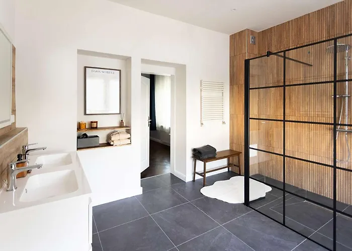 Premium 2-level On Rhine, Great Location Appartement *